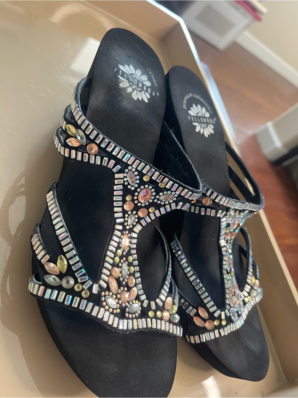 Yellow Box Black Jeweled Wedge Sandals 10M - Picture 7 of 16